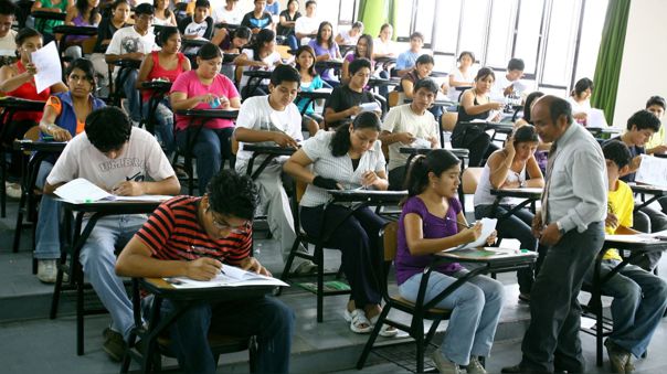 Estudiantes universitarios abandonaron sus estudios en CDMX por la pandemia