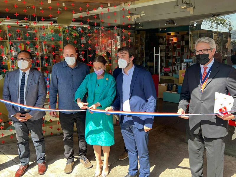 Gutiérrez Müller, embajadora del Museo Baburizza en Chile