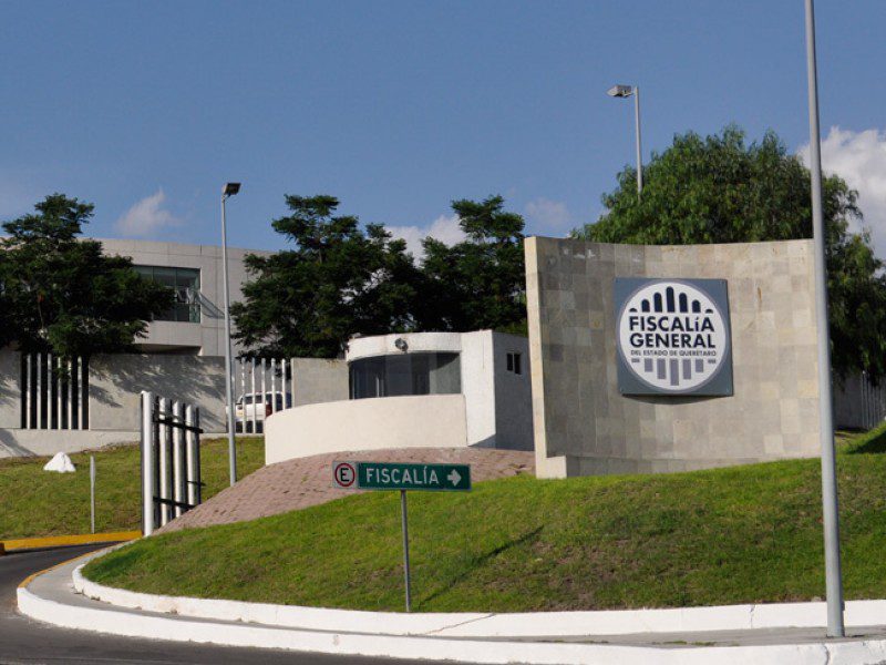 Hombre se suicida en la Fiscalía de Querétaro