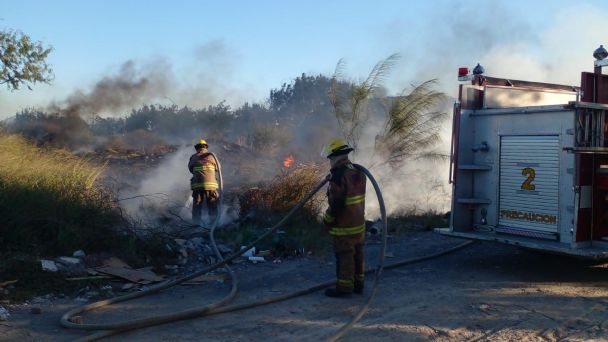 No se atenderían incendios en baldíos de NL por falta de agua
