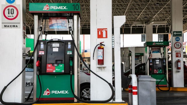 Sheinbaum exhibe las gasolineras más caras y baratas