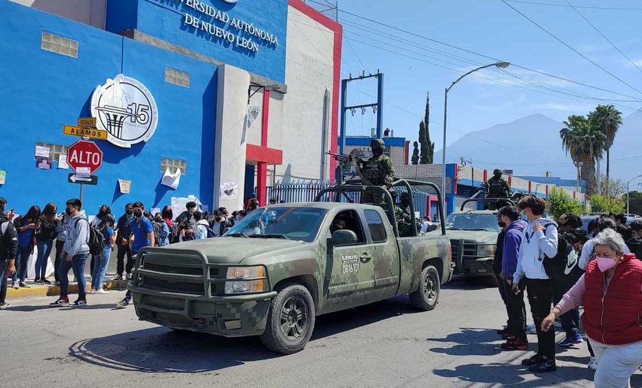 Reportan amenazas en prepas de la UANL