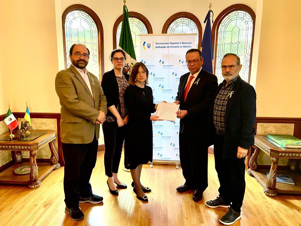 Ucrania solicita a México armamento