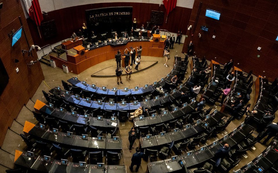 Oposición revienta sesión sobre decreto de interpretación de revocación