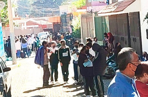 Por fuga de gas, evacúan a alumnos y vecinos en una escuela de Cuajimalpa