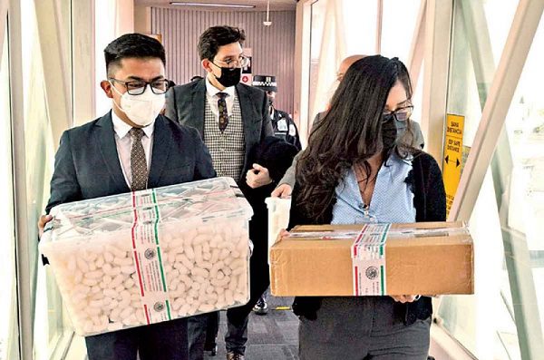 México recuperan 16 documentos históricos de subastas de Nueva York