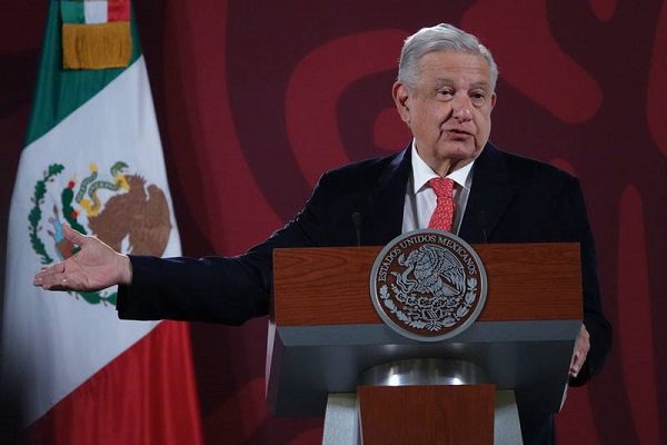 AMLO ahora asegura que ambientalistas son financiados por EE.UU.