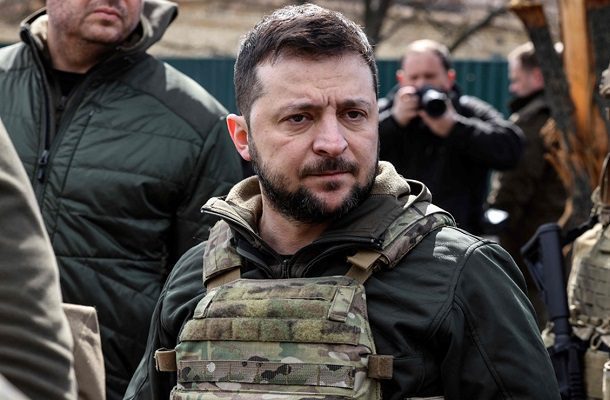 Zelenski visita zona de masacre en Bucha e insiste en "genocidio" ruso