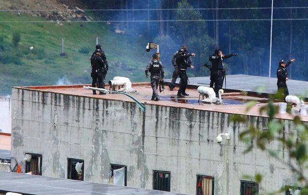Autoridades cifran en 20 el número de muertos por motín en cárcel de Ecuador