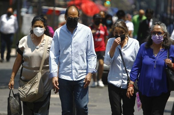México suma 10 semanas consecutivas de reducción de COVID-19, reporta López-Gatell