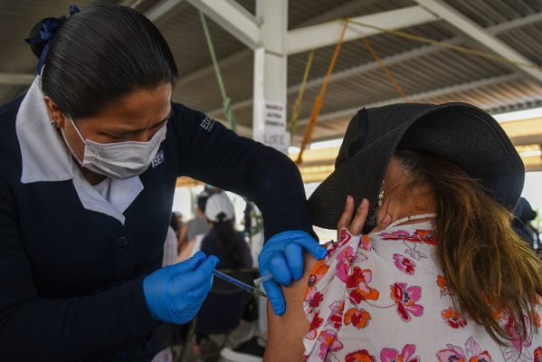 Ssa anuncia operativo para completar vacuna de refuerzo contra Covid-19