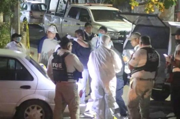 Abandonan cuatro cadáveres al interior de un auto, en Acapulco