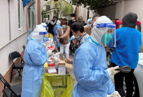 China ordena el confinamiento total de Shanghái ante el aumento precipitado de casos