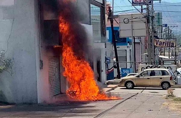 Comuneros vandalizan instalaciones de la Fiscalía General de Michoacán #VIDEOS