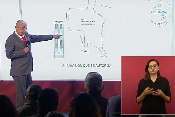 AMLO exhibe costa de casa de Loret de Mola en Valle de Bravo