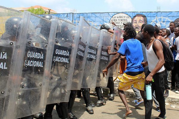 Migrantes de África y Haití se enfrentan en Tapachula, Chiapas #VIDEOS