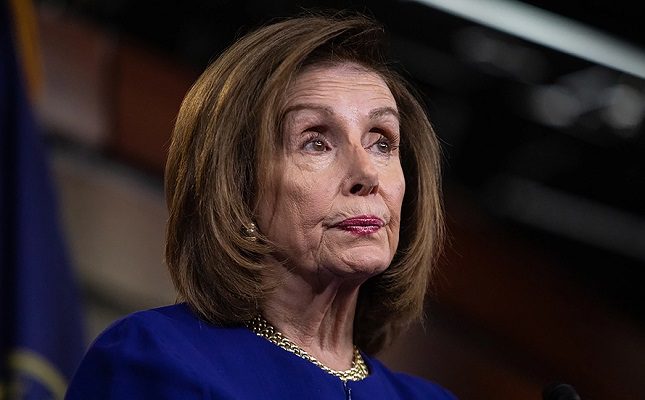 Nancy Pelosi da positivo a Covid-19 tras reunirse con Biden sin cubrebocas