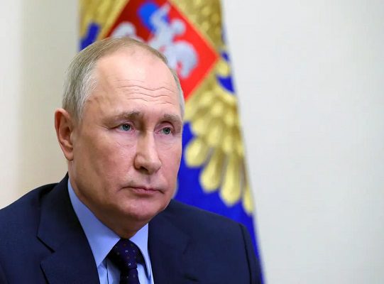 La Unión Europea y el Reino Unidos se suman a EU y sancionan a dos hijas de Putin