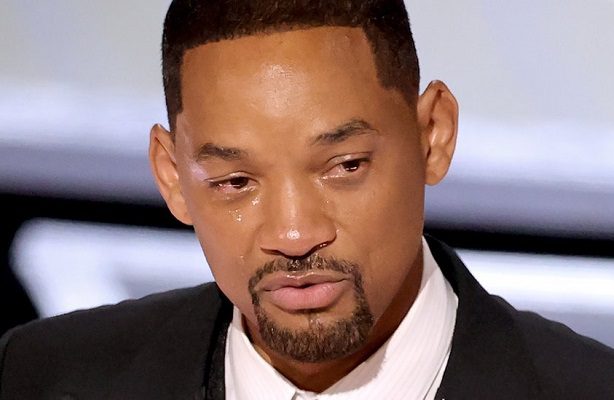 Will Smith es vetado de los Óscar por 10 años por bofetada a Chris Rock