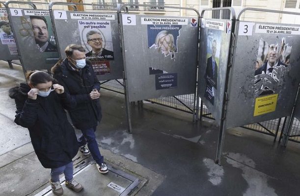 Franceses eligen presidente con Macron y Le Pen como favoritos
