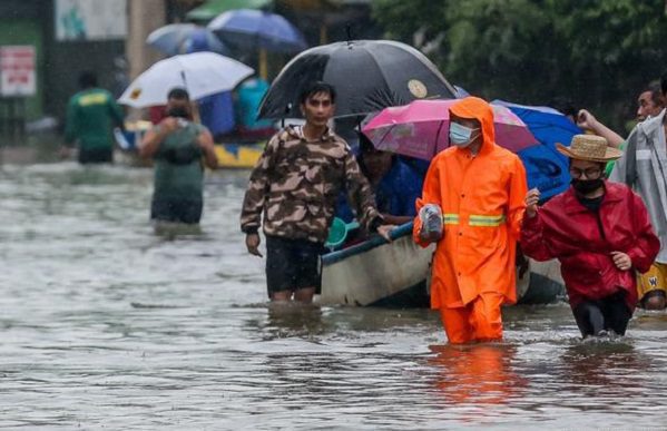 Al menos 25 muertos tras inundaciones y deslaves por lluvias en Filipinas