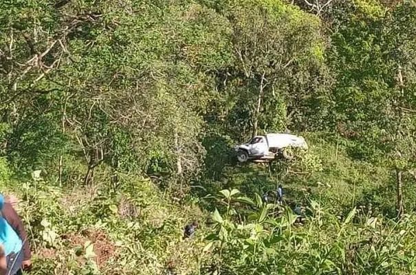 Mueren dos en volcadura mientras se transportaban a votar en consulta, en Chiapas