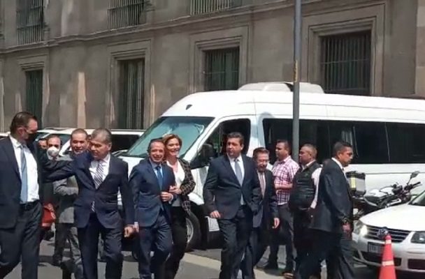 AMLO se reúne con gobernadores en para tratar vacunación contra Covid-19