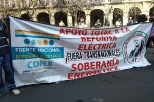 Frente Nacional en Defensa de la Reforma Eléctrica marcha a la Cámara de Diputados