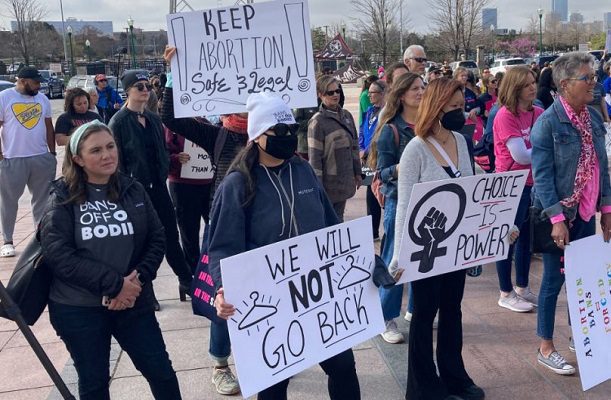 Oklahoma aprueba ley que penaliza el aborto hasta con 10 años de prisión