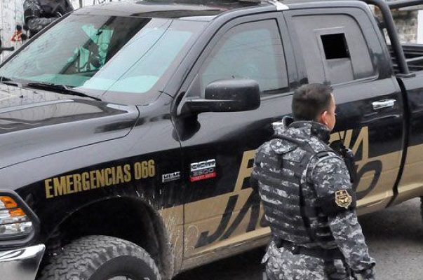 Detienen en Jalisco a siete policías implicados en secuestros