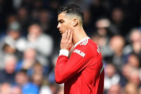 Niño al que Cristiano Ronaldo le tiró el teléfono rechaza invitación para conocerlo