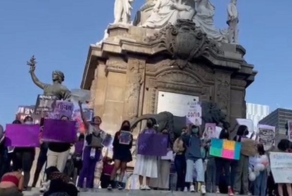 Marchan para exigir justicia por el asesinato de Sofía, alumna de la UNAM