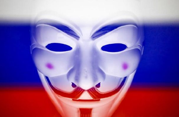 Anonymous filtra cientos de miles de correos electrónicos del Kremlin y empresas vinculadas