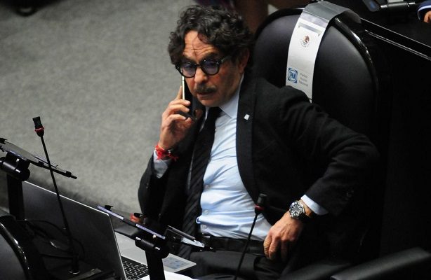 Quadri asegura que 11 diputados de oposición avalarán reforma eléctrica