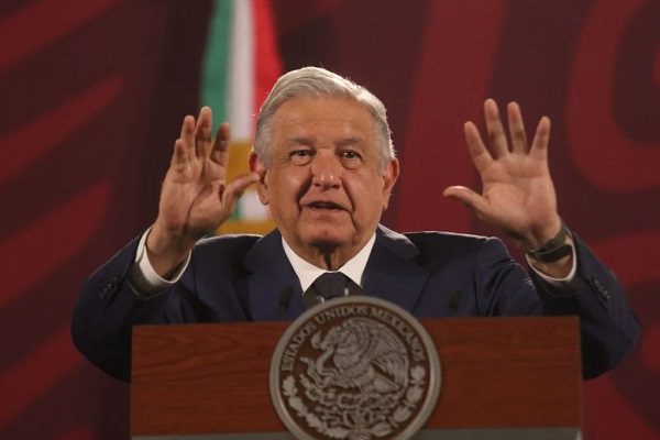 AMLO llama a senadores a proteger el litio, tras rechazo a su propuesta de Reforma eléctrica
