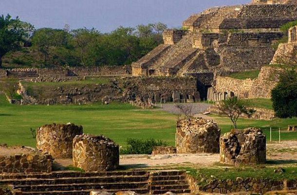 Hallan hornos de cal en la zona arqueológica de Monte Albán, Oaxaca