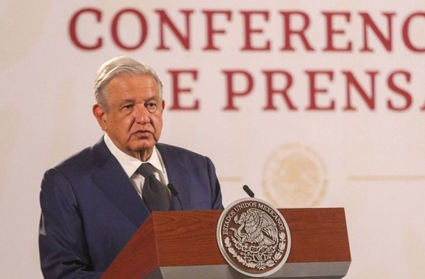 AMLO considera "un acto de traición a México" rechazo de la Reforma eléctrica