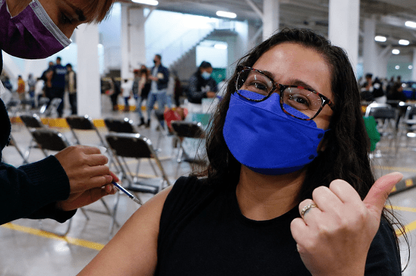 Arranca en CDMX vacunación masiva contra Covid-19 para rezagados