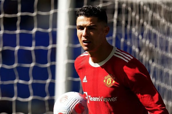 Cristiano Ronaldo agradece minuto de aplausos por respeto a muerte de su hijo