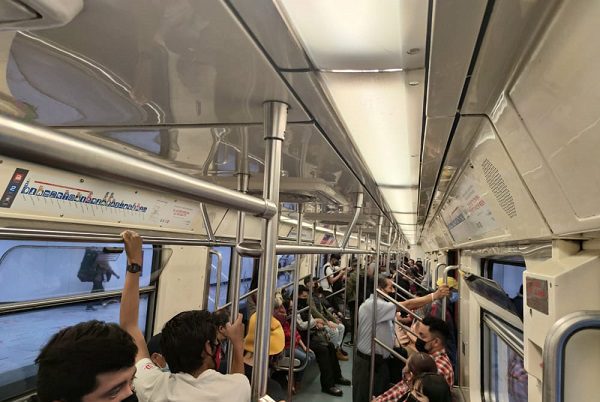 Causa retrasos rescate de perrito en vías de la Línea B del Metro CDMX