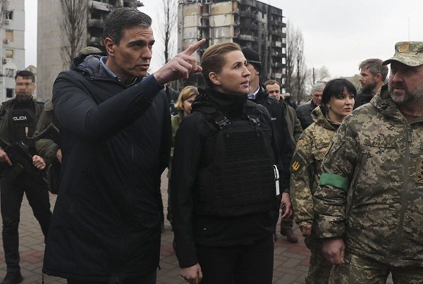 Pedro Sánchez, Presidente de España, visita a Zelenski y confirma ayuda militar