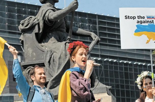 Estados Unidos ofrece a ucranianos acceso sin necesidad de pasar por México