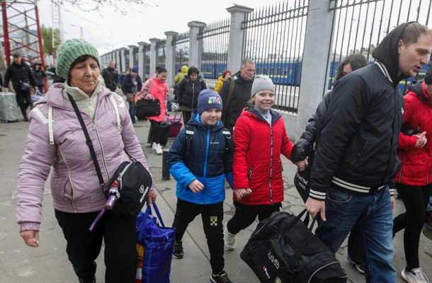 México pide a ucranianos que buscan asilo en EE.UU. no viajar a la frontera