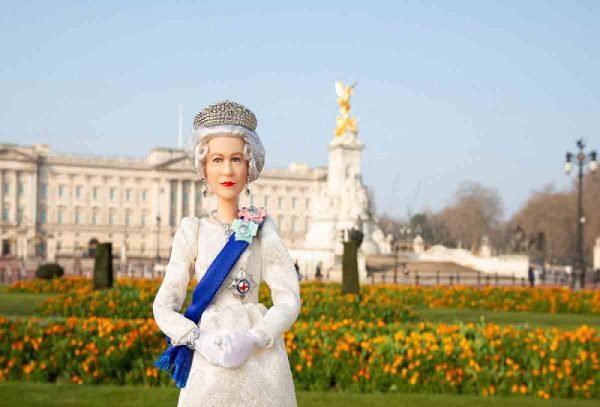 La Reina Isabel II cumple 96 años y lo celebrará en privado