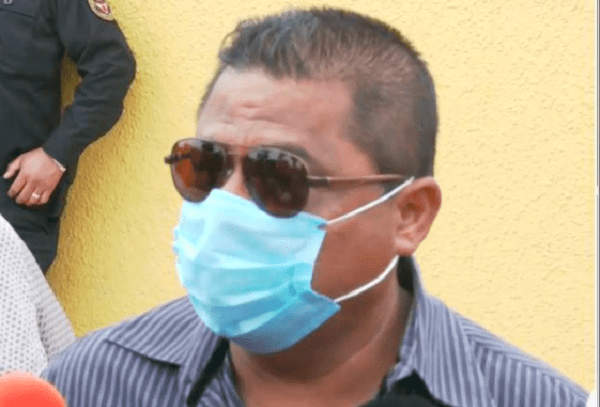 Padre de Debanhi acusa de acoso a taxista que recogió a joven previo a desaparición