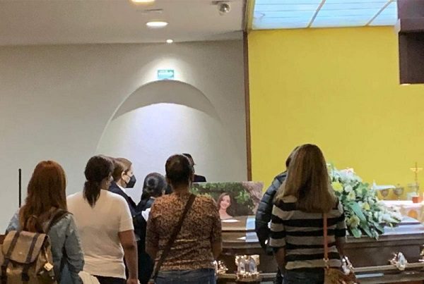 Familiares y amigos velan los restos de Debanhi Escobar en Monterrey