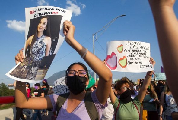 Colectivos feministas protestan en CDMX y Monterrey por la muerte de Debanhi