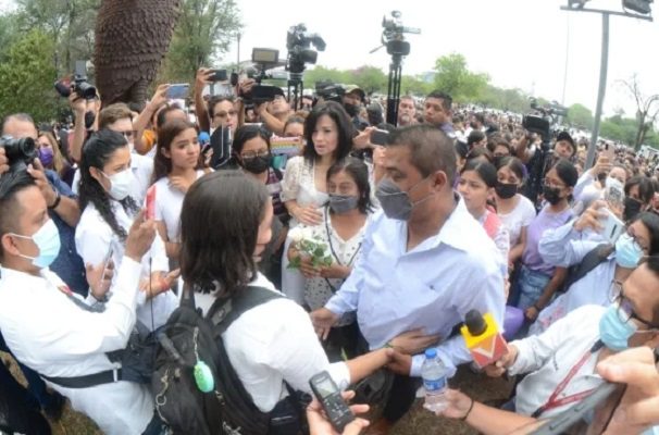 Padre de Debanhi anuncia intervención organizaciones de derechos humanos en el caso