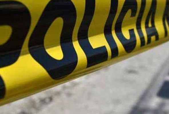 Hombre intenta asaltar a policías en CDMX y le disparan