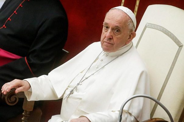 Papa Francisco vuelve a anular su agenda por dolor en la rodilla